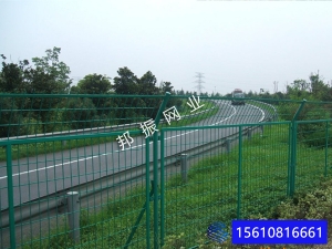 山东潍坊高密公路护栏网